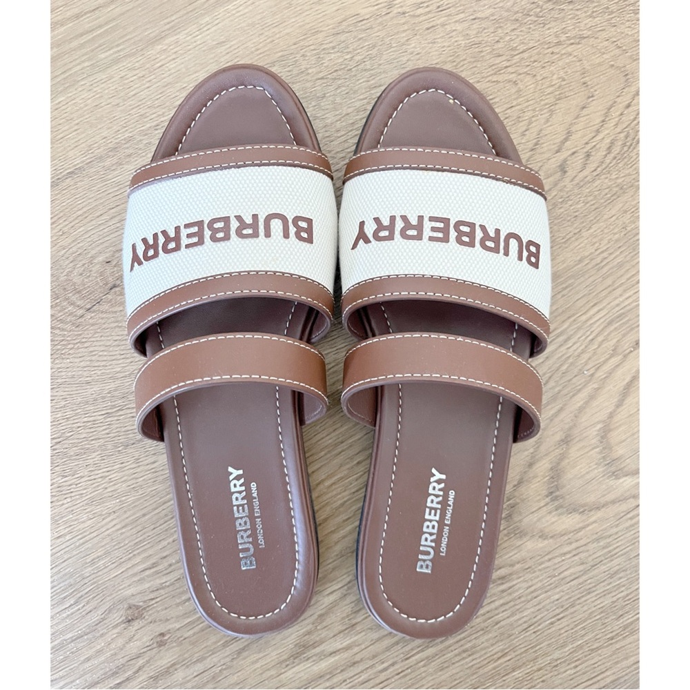 BURBERRY - WOMEN’S SIZE 36.5 LOGO STRAP CANVAS LEATHER SANDALS